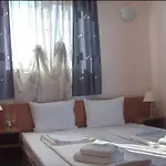Sargas Hotel 2*